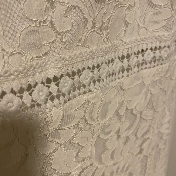 White dress - Picture 8 of 14